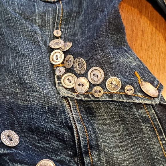 Italian Jeans Jacket - Picture 4 of 10